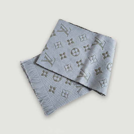 How to Authenticate a Louis Vuitton Logomania Scarf | Wowlemon