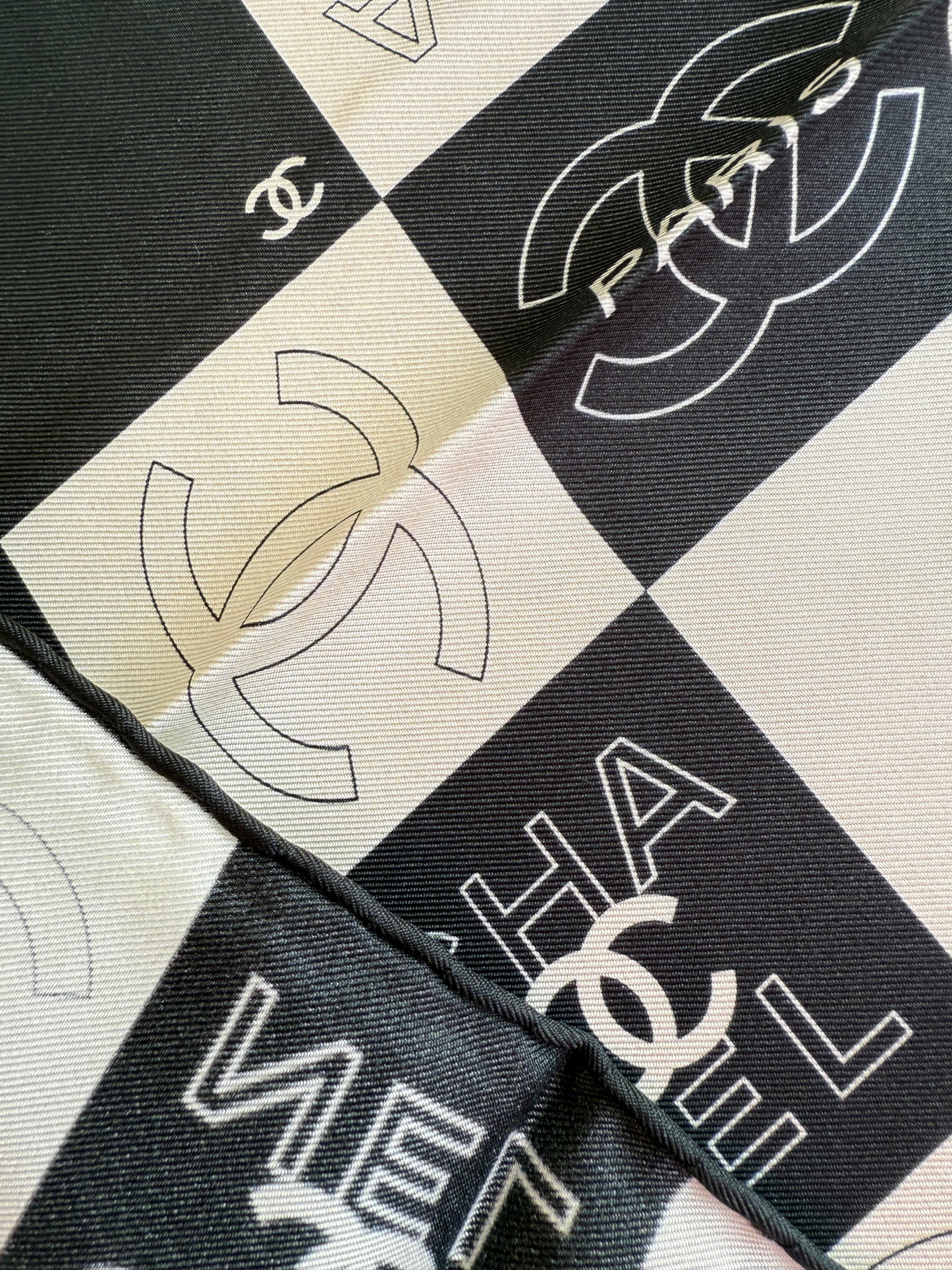 Chanel Mini Stole Scarf — Black & White, 65×65 cm